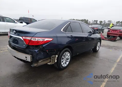 2016 Toyota Camry Le z USA, uszkodzony, nr VIN 4T4BF1FK6GR557201